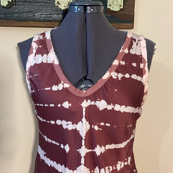 Young Fabulous and Broke Tye-Dye like Tank Top Blouse Size Medium - Picture 2 of 15